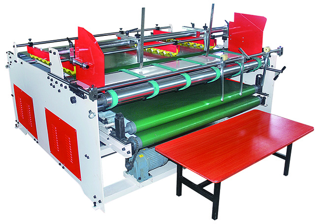 Semi-automatic pressing type box gluer